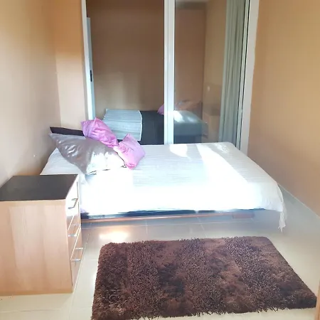 Apartamento Tramuntana 6d * Roses